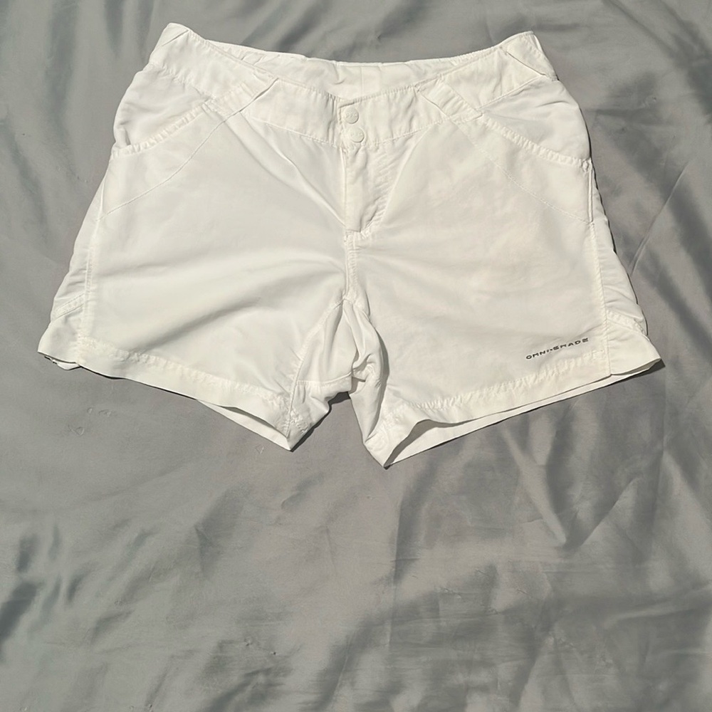 Columbia Women's White Coral Point II Shorts Size Medium